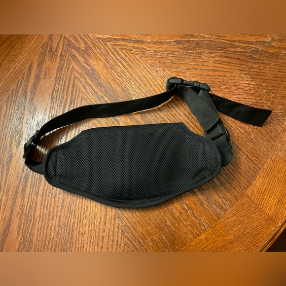 Nathan Performance Gear Neoprene & Mesh Runners Unisex Fanny Pack Belt! - Picture 4 of 16